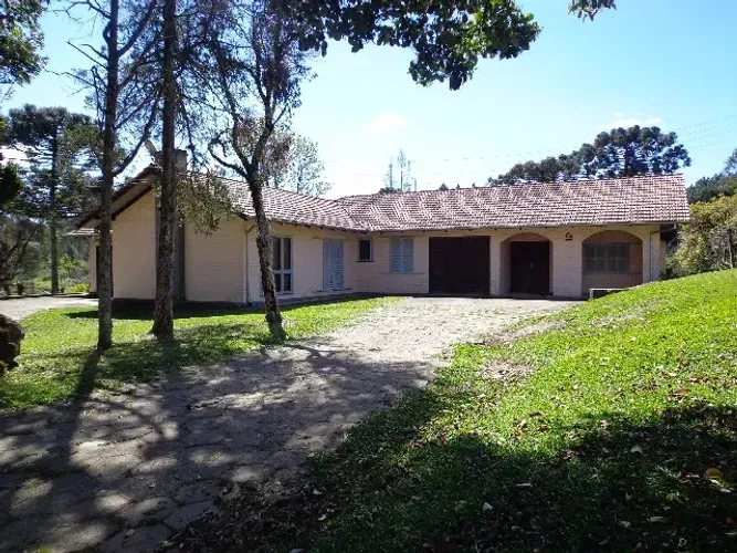 Chácara Urbana com 9.000m² e construção com 440m² / São Bento do Sul / SC