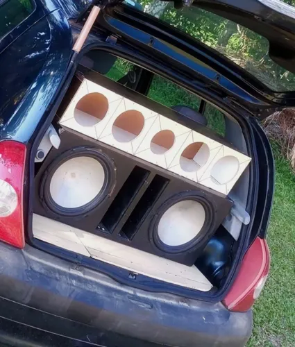 Vendo caixa com 2 de 12