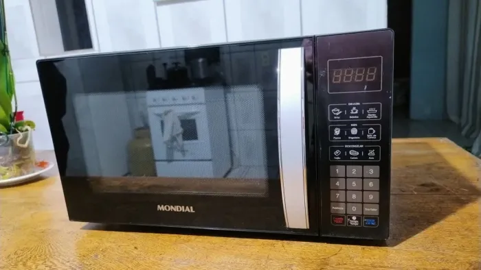Microondas Mondial 20l - NOVO