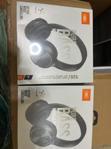 Vendo FONE JBL PURE BASS WIRELESS NOVO NA CAIXA