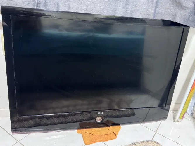 Tv LG (leia a descrição)