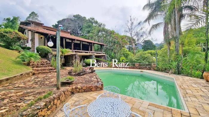 Casa com 4 dormitórios à venda, 386 m² por R$ 5.500.000 - Ouro Velho Mansões - Nova Lima/M