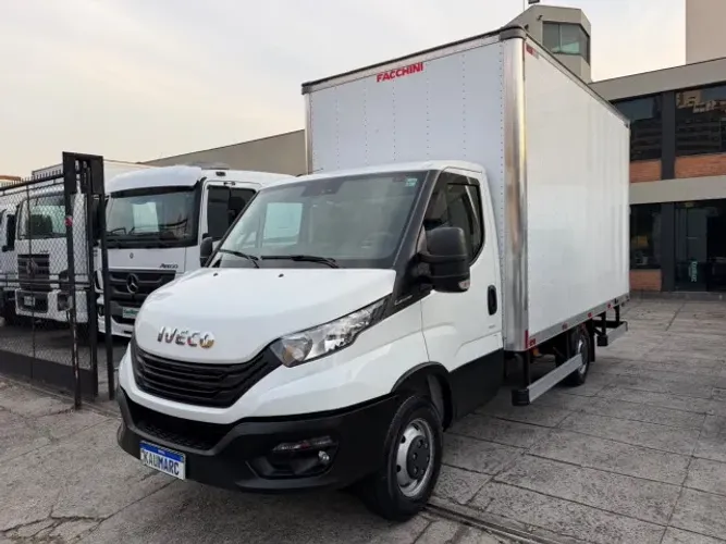 Iveco Daily 35-160 Ano 2025