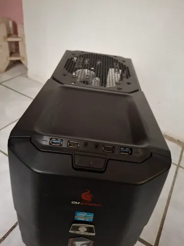 Gabinete Cooler Master Full Tower