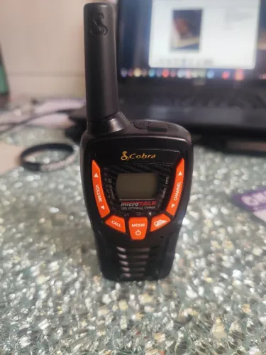 Walkie talkie HT Cobra 22 canais
