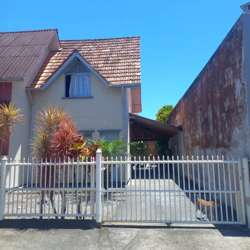 CASA COM ESCRITURA PÚBLICA (dispenso corretores)