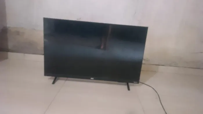 Smart TV AOC SEMI NOVA FUNCIONANDO NORMALMENTE