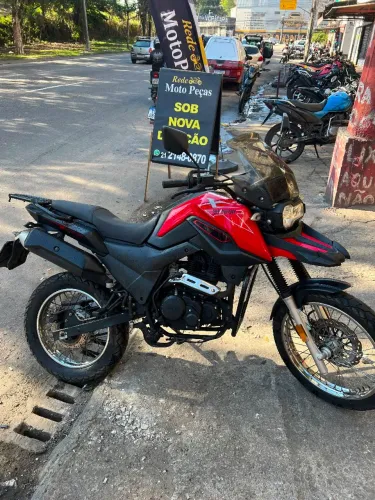 Vendo Shineray Shi 175cc em ótimo estado toda revisada
