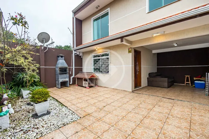 Sobrado com 4 quartos no Pilarzinho, Curitiba - Ilhas Marianas codigo: 347117