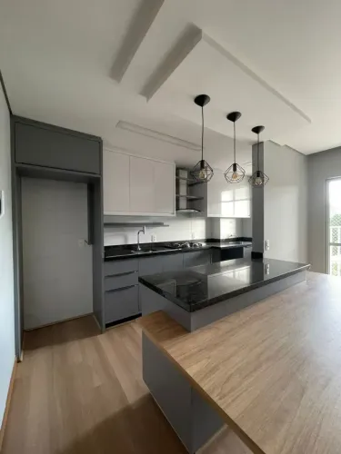 Apartamento semimobiliado para locação no bairro Anita Garibaldi em Joinville/SC.