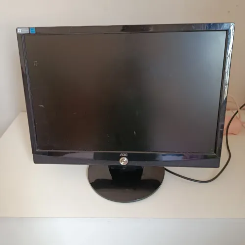 Monitor AOC PARA RETIRADA DE PEÇAS