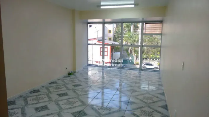 Sala para alugar, 23 m² por R$ 1.110,00/mês - Vilage - Nova Friburgo/RJ