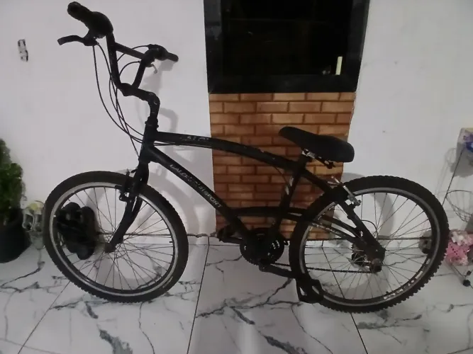 Bike Caloi aro 26 com marcha 