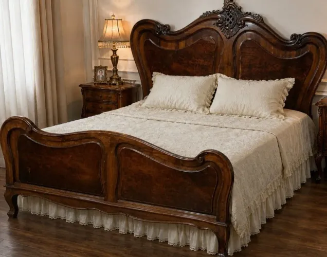 Cama antiga Luiz xv/ somente retirada não faço envio , antiguidades Paulínia ?