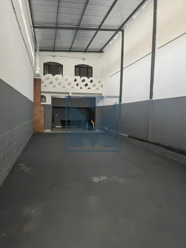 Galpão para Locação em Jardim Ansalca, Guarulhos - 150m²