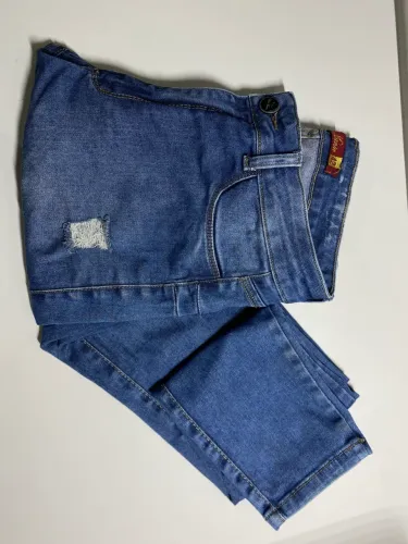 Calça jeans lavagem escura
