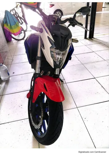 Vendo moto bastante conservada.