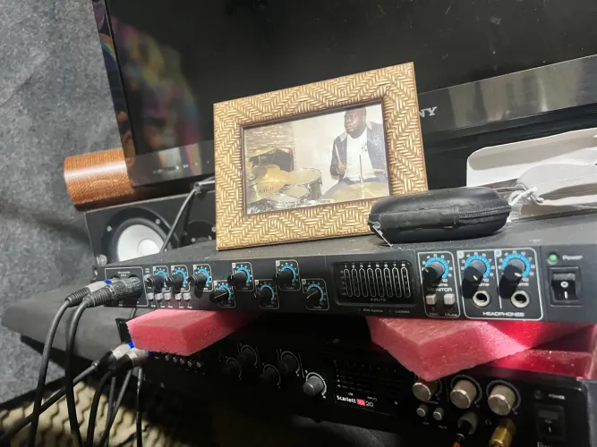 Interface de áudio Saffare pro 40 Focusrite 18/20