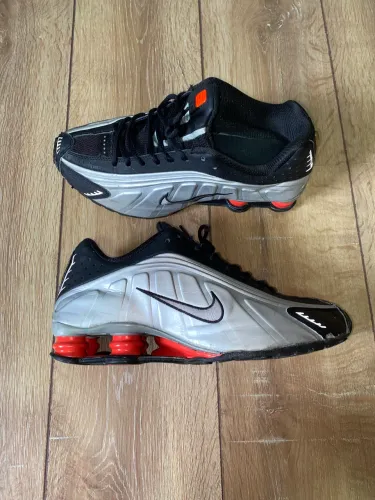 Nike shox r4 original 