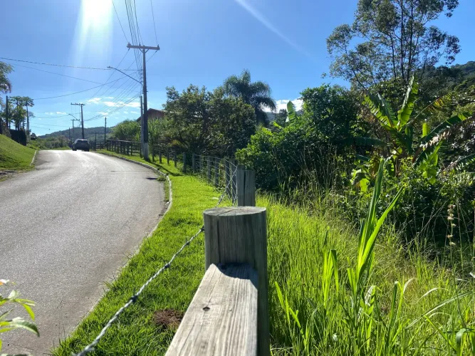 Sítio em Paulo Lopes SC ao lado de Garopaba SC