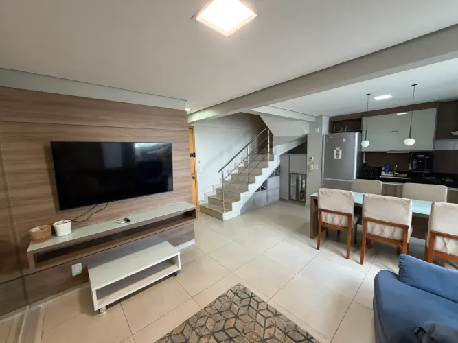 Duplex para locação no lozandes