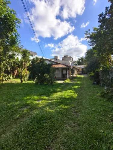 EXCELENTE TERRENO PARA CONSTRUÇÃO DE SOBRADOS EM CONDOMINIO COM TESTADA DE 16M² PROFUNDIDA