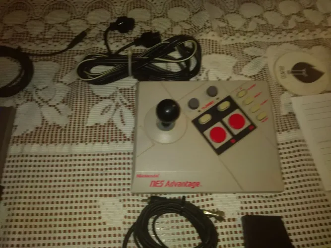Lote Nintendo NES Original - Controles + NES Advantage + 5 Jogos Impecáveis