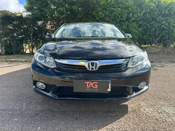 Honda Civic Sedan EXS 1.8/1.8 Flex 16V Aut. 4P 2013