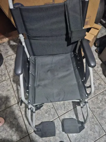 Cadeira de roda nova