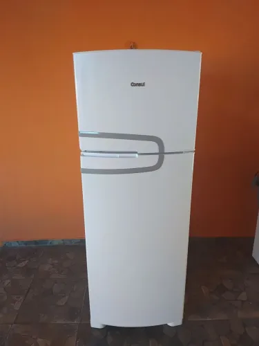 Geladeira Consul Frost Free 220v semi nova (Entrego)