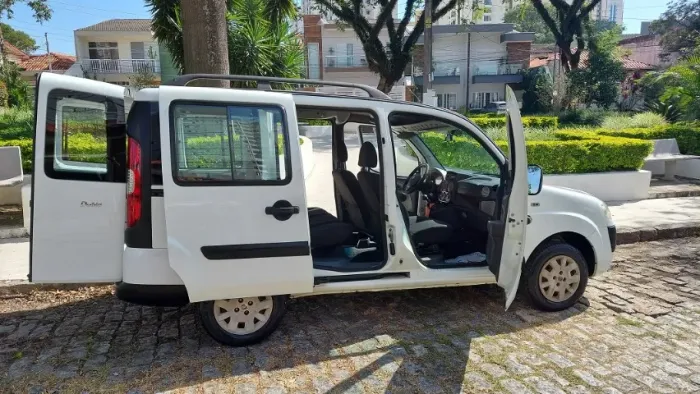 Fiat Doblo Attractive 1.4 Fire Flex 8V 5P 2013