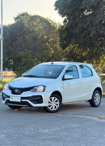 Toyota Etios X 1.3 Flex 16V 5P Mec. 2020