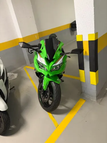 Kawasaki Ninja Zx-4r 2025