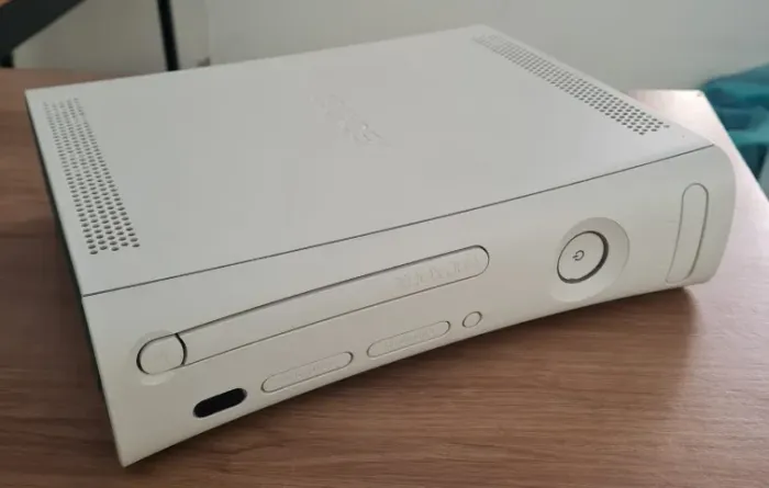 Console Xbox 360 FAT - Branco - LI - Sploit - Completo - HD500 externo 70+ jogox [OPORTUNI