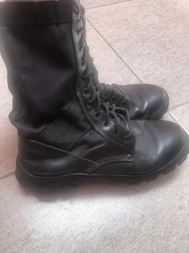 Coturno militar preto, tamanho 42, atalaia