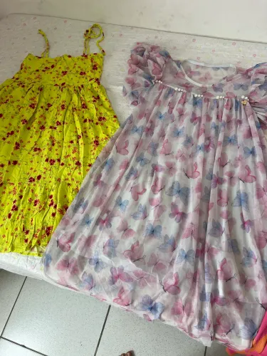 4 vestidos infantis 100 reais