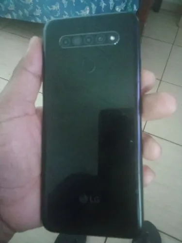 Celular entrego