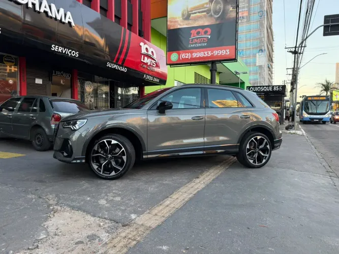Audi Q3 SPB Perf. Black 2.0 TFSI Tipt. Quat. 2022