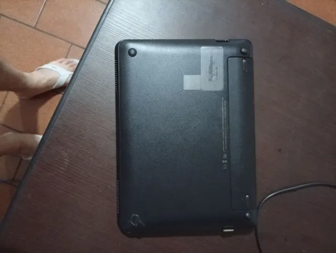 Netbook Hp Mini 1.67 MHz,2 ram,HD 320 tela 10.1