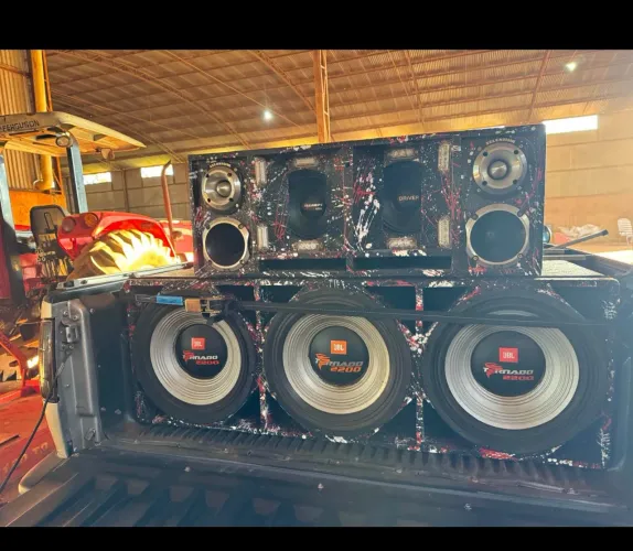 Som Automotivo Tornado jbl completo 