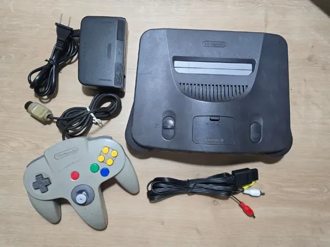 Video Game Nintendo 64 com controle original - leia o anuncio