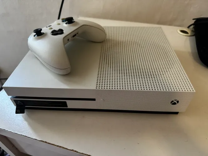 Xbox one S 500GB