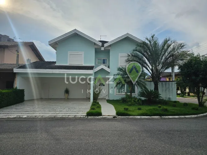 Imperdível: Casa em condomínio à venda em Jacareí-SP, bairro Cidade Jardim. 4 quartos, 3 s