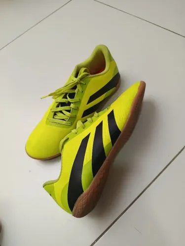 Chuteira Adidas predator artilheira