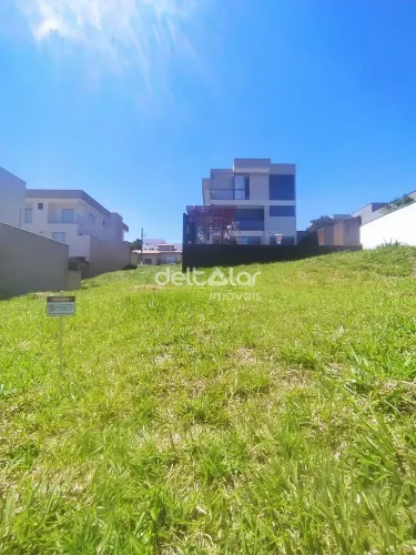 Lote a venda com 360 metros, Condominio Rosa dos Ventos, Vespasiano, Minas Gerais