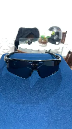Óculos original da oakley versão prizm, novo demais sem arranhões nem nada além