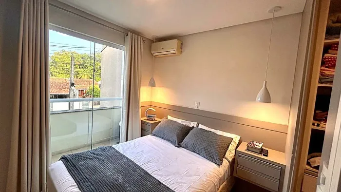 Casa Geminada para Venda em Joinville, Nova Brasília, 2 dormitórios, 1 suíte, 1 banheiro,