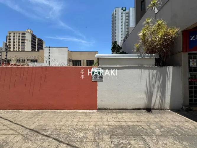 Terreno Comercial para Locação na Zona 01, localizado na cidade de Maringá / PR.