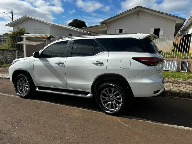 Toyota Hilux SW4 SRX 4X4 2.8 TDI 16V Dies. Aut. 2021