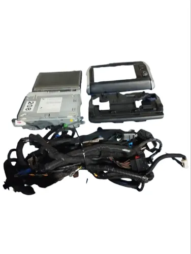 Kit Multimidia Peugeot 208 2013 2014 *0